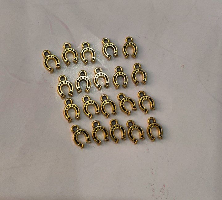 خرج کار دستبند ۲۰ عدد