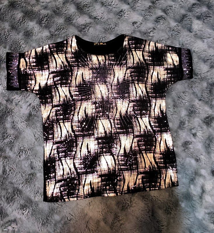 تیشرت نگین کاری شده پولک کاری طلاکوب جنس ویسکوز اصل