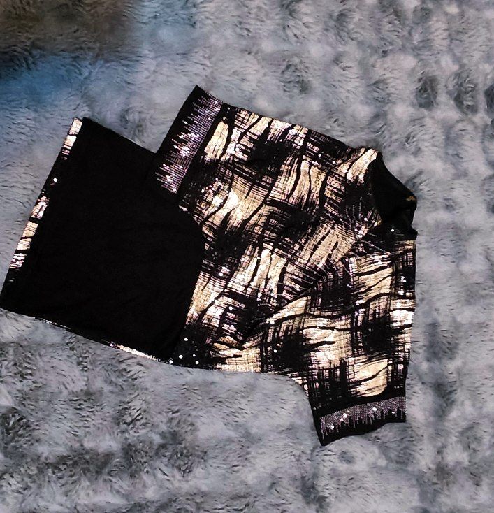 تیشرت نگین کاری شده پولک کاری طلاکوب جنس ویسکوز اصل